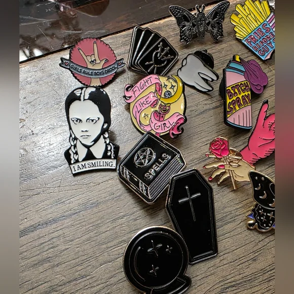 25pc Witch Themed Enamel Pins Moth, Wednesday, Rose,Ghost Etc... - Picture 3 of 4